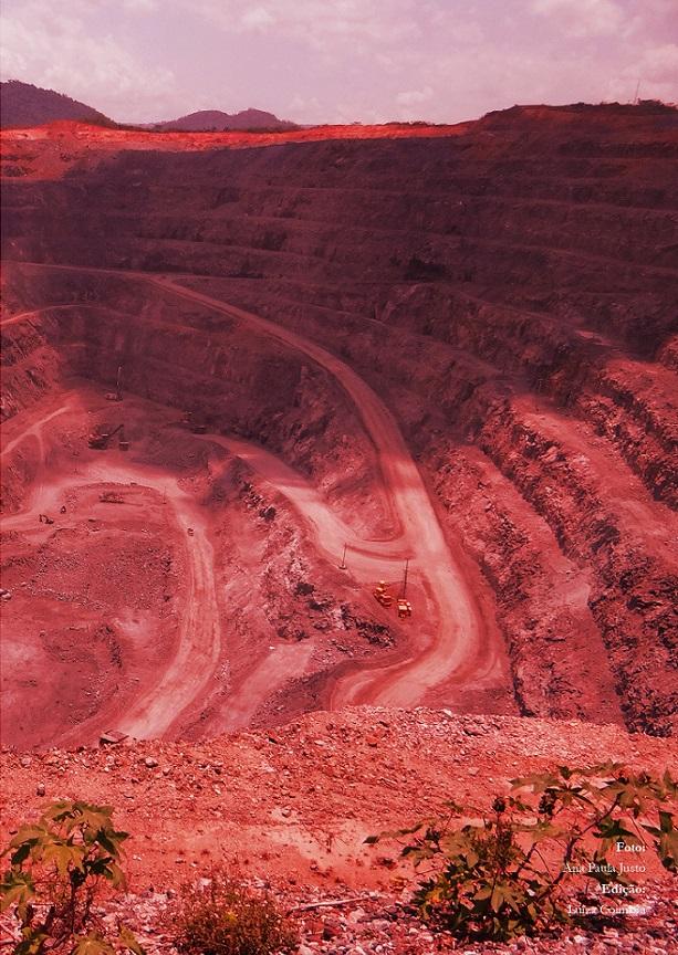 Fotografia da geóloga Ana Paula Justo em torno de caso de mineração em terras indígenas