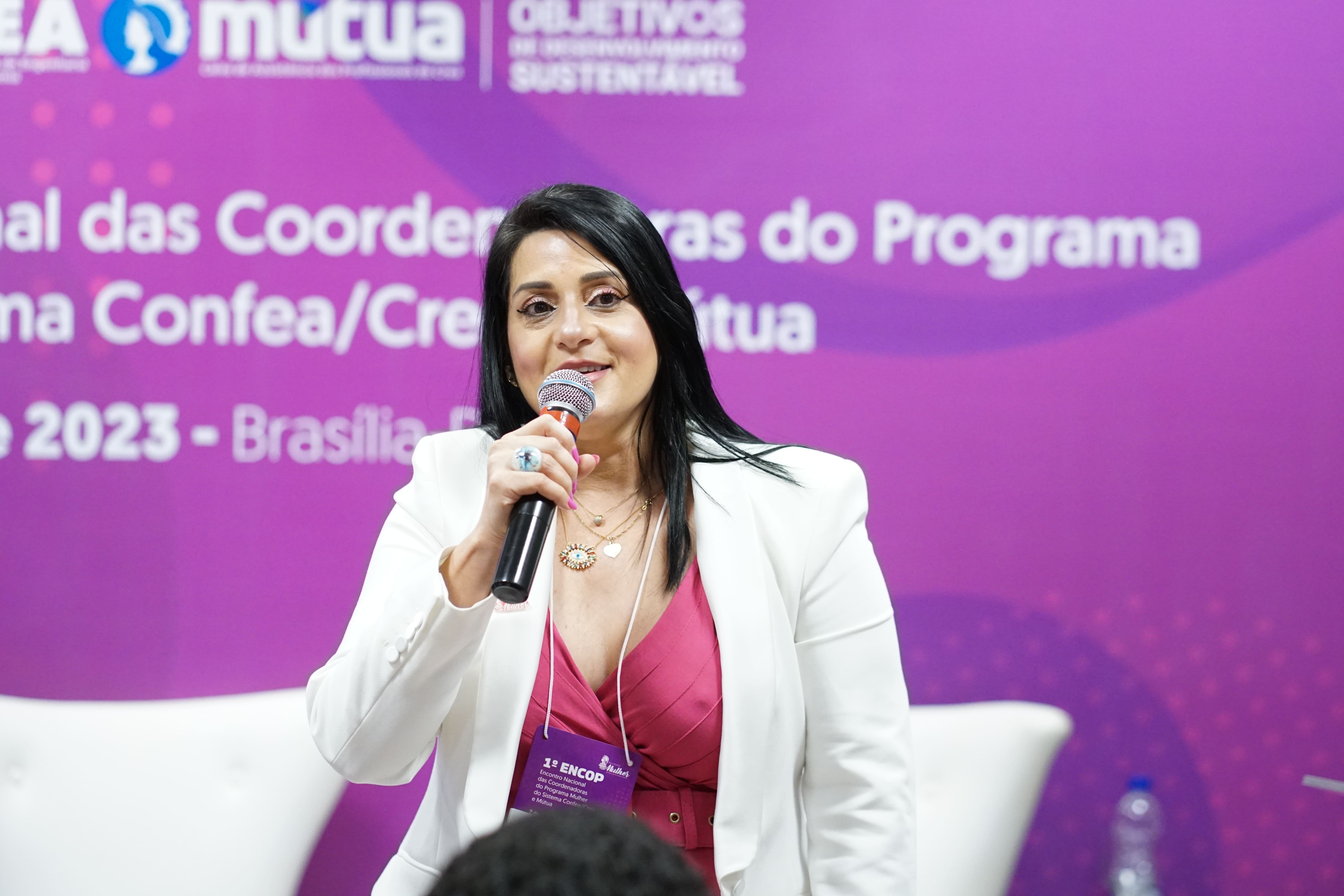 Coordenadora do Programa Mulher do Crea-SP, eng. civ. Poliana Krüger